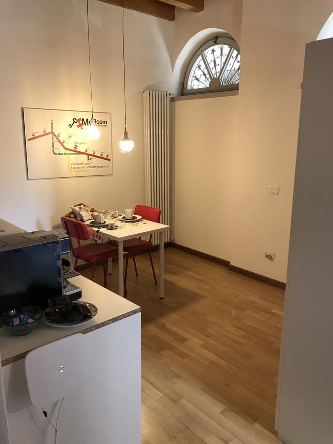 Myroom Citta Alta 1 Bergamo Bagian luar foto